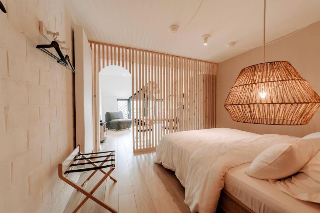 Chimay : La Chambre Doree De La Grand Place Экстерьер фото