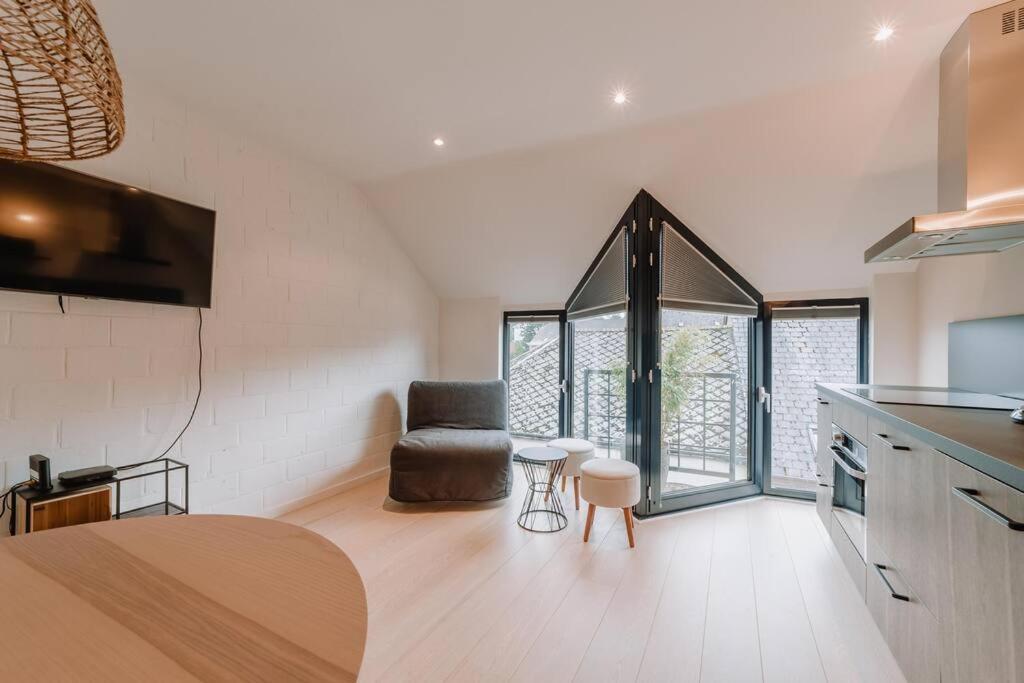 Chimay : La Chambre Doree De La Grand Place Экстерьер фото