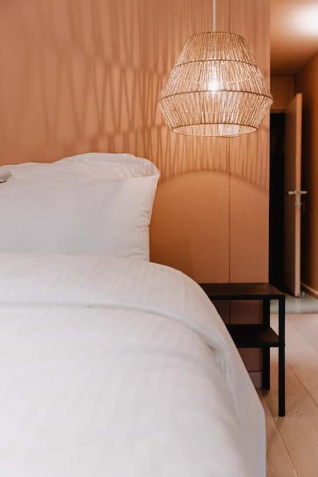 Chimay : La Chambre Doree De La Grand Place Экстерьер фото